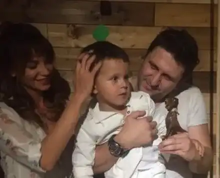 Асен Блатечки  се стиска за частна детска градина, прати Борил в държавна забавачница