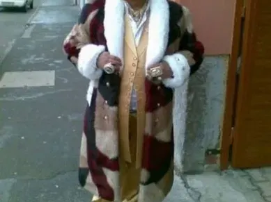 Бат Сали се фука с диплома за даскал, снабдил родата с тапии за юристи, адвокати и икономисти