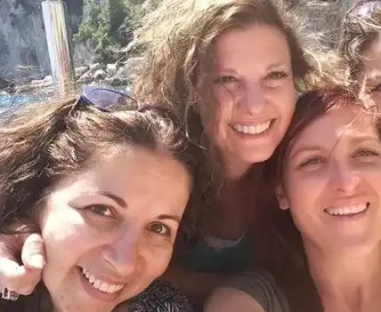 Цолова бяга в Америка! Колежката, с която Ани си тръгна аварийно от Нова, вече е преподавател в Щатите и ще я последва