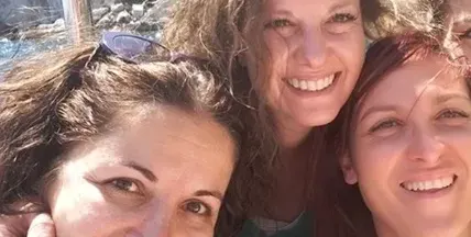 Цолова бяга в Америка! Колежката, с която Ани си тръгна аварийно от Нова, вече е преподавател в Щатите и ще я последва