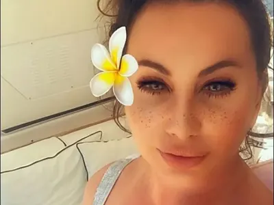 Дарина Павлова се поправя с фотошоп