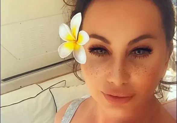 Дарина Павлова се поправя с фотошоп