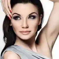 Диляна Попова съжалява, че си е помпала джуките