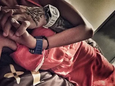 Джино Бианкалана хлътна по красива лекарка! Д-р Канева бди денонощно над брадъра (Снимки)