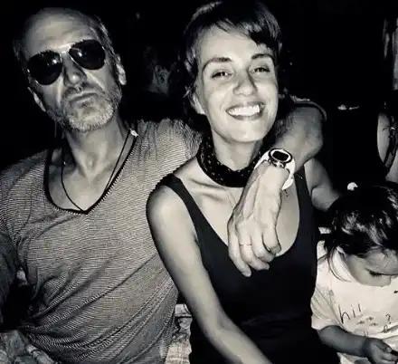 Идилия! Деян Донков заприлича на дядка, а Радина – на лелка