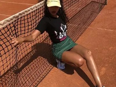 Изсмукаха целулита от дупето на Алекс