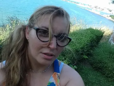 Жената на шеф Петров неузнаваема (Шокиращи СНИМКИ ПРЕДИ И СЕГА)