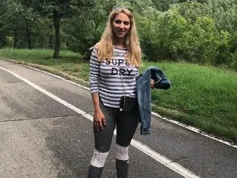 Кой наду корема на тризначката Любов? (Вижте я бременна)