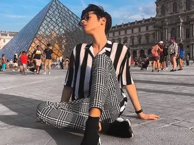 Кристиан Костов се фука с дрехи за 2000 лева