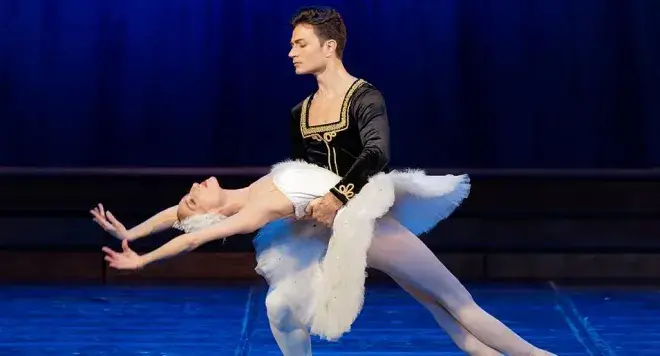 „Лебедово езеро“ на Сергей Бобров с премиера на ММФ „Варненско лято“ 2018