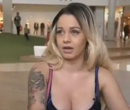 Майката на силиконката с кредита за гърди остана на улицата! Банка й взе апартамента