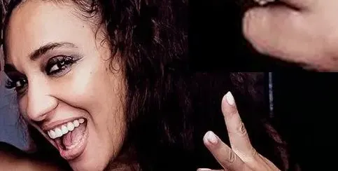 Мария Илиева с годежен пръстен, НО НЕ от Георги (Вижте от кого е)