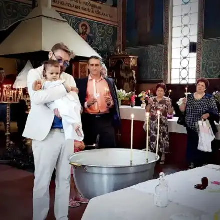 Миро кръсти детето на Фицата (Снимки)