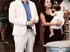 Миро кръсти детето на Фицата (Снимки)