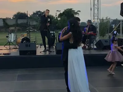 Мис България каза „Да” на китарист