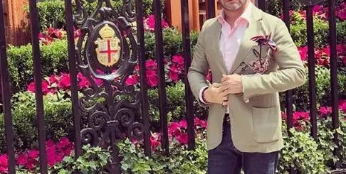 Много важен факт... Д-р Енчев се хвали на приятели с тъпизъм - ядял по 5 сладоледа наведнъж, обичал го с вкус на банан и шоколад