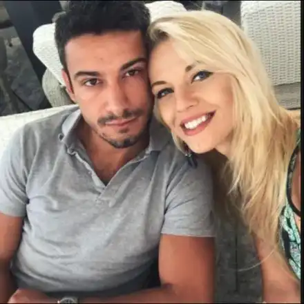 Натали Трифонова опъна гаджето си милионер да й мъкне торбите, красавицата го товари като магаре