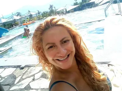 Нели от „Търси се“ се показа без грим