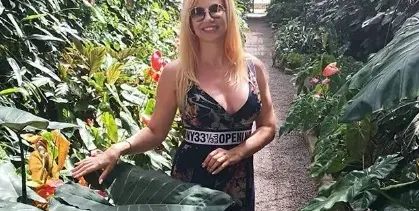 Нелина поднови силикона