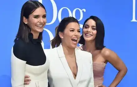 Нина Добрев учи Ева Лонгория на български