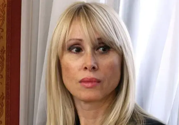 НЛО преследва Кристина Димитрова спалнята й