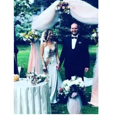 Победителят от „Стар академи“ се ожени