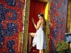 Райна се примири – скоро чуква 37 и си остава стара мома! Раздели се с поредния мъж, ударът този път е жесток