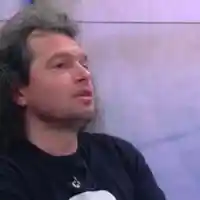 Сценарист на Слави гази закона