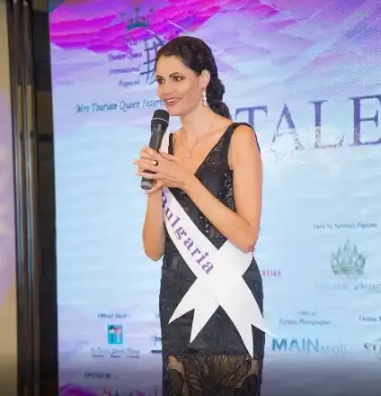 Шефката на Мис България пак миска на 43!