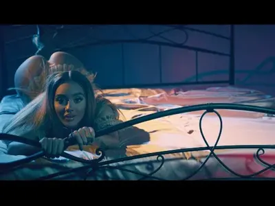 СКАНДАЛНИ КАДРИ! Биляна Лазарова показа яката си дупара на BG топ рапър! Ето колко е гореща във видеото към новата й песен „Bloody Mary”