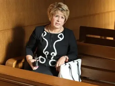 Скъса джоба! Масларова яхна Субару само за 8 бона! Остана и без шофьор