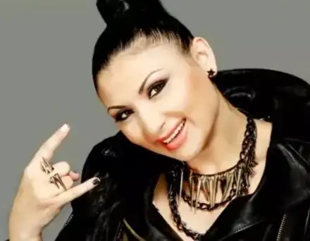 Софи Маринова пръсна 300 бона за мъжете си! Купи втора кола на Гринго, а Лоренцо е обзаведен с бижута и дрехи за над 10 000