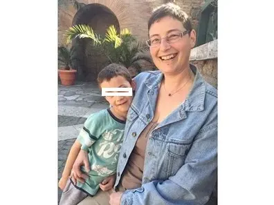 Теодора Цонева си взе обратно сина година след опита да се самозатрие от временните му приемни родители