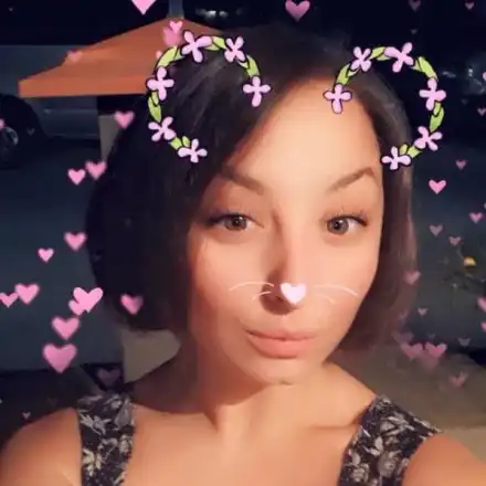 Топлес моделът Силвия Юрукова с нова визия