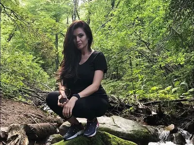 Трудната Преслава се скри от жегата