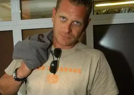 Вергов и Азис с 5000 пъти по евтин подкуп от Бекъм! Кошмарът на БГ звездите - жертва на хакери