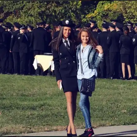 Врачанка е най-горещата БГ полицайка