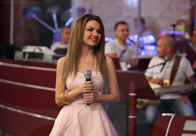 Слави остави Невена Цонева без заплата! Вижте защо я глоби!