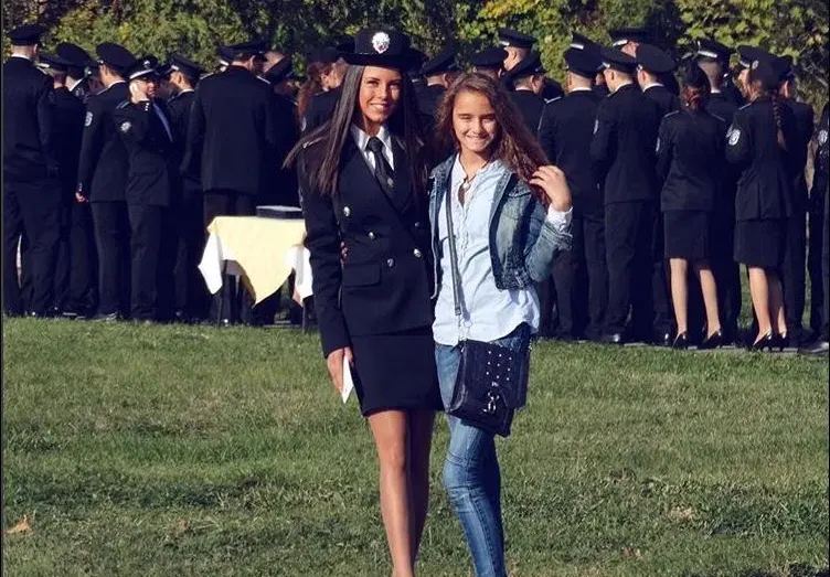 Врачанка е най-горещата БГ полицайка