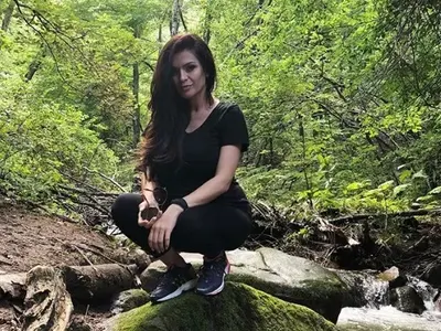 Защо Преслава непрекъснато си крие корема? Причината застрашава както нейния живот, така и този на бебето