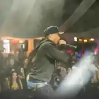 100 кила направи фурор на фестивала на Елените! Дара впечатли американските звезди от ONYX