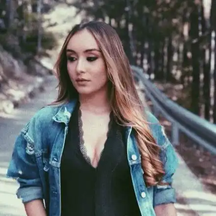 Ариана Гранде и Тото в новия клип на Дара Екимова (ВИДЕО)