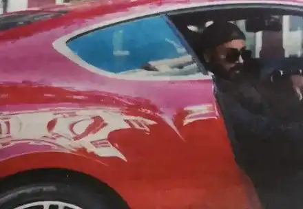 Азис с „Бентли“ за 600 бона и шофьор, който е на негово разположение 24/7