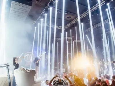 Азис с разбиващо парти в Megami Club Пловдив! Отнесе най-бурните аплодисменти