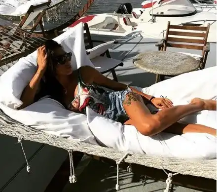 Черната Златка пази дупето стегнато със специална диета