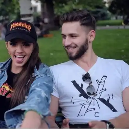 Дара изритала Папи Ханс заради изневяра