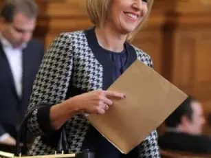 Ето кои са най-стилните БГ ВИП-ове: Топ 10 на най-добре облечените българки