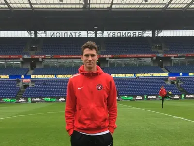 Героят Краев си търси гадже