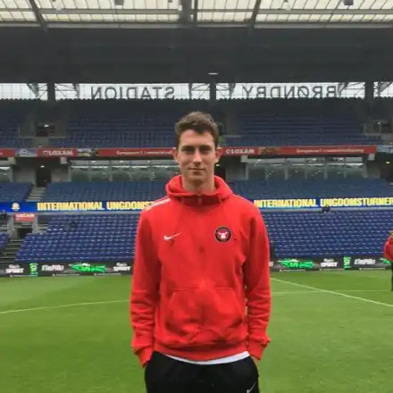 Героят Краев си търси гадже