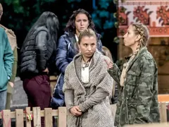 Колоритните близначки аут от „Фермата“